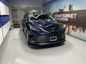 2022 Toyota Sienna Image