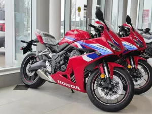 2026 Honda CBR650R Image