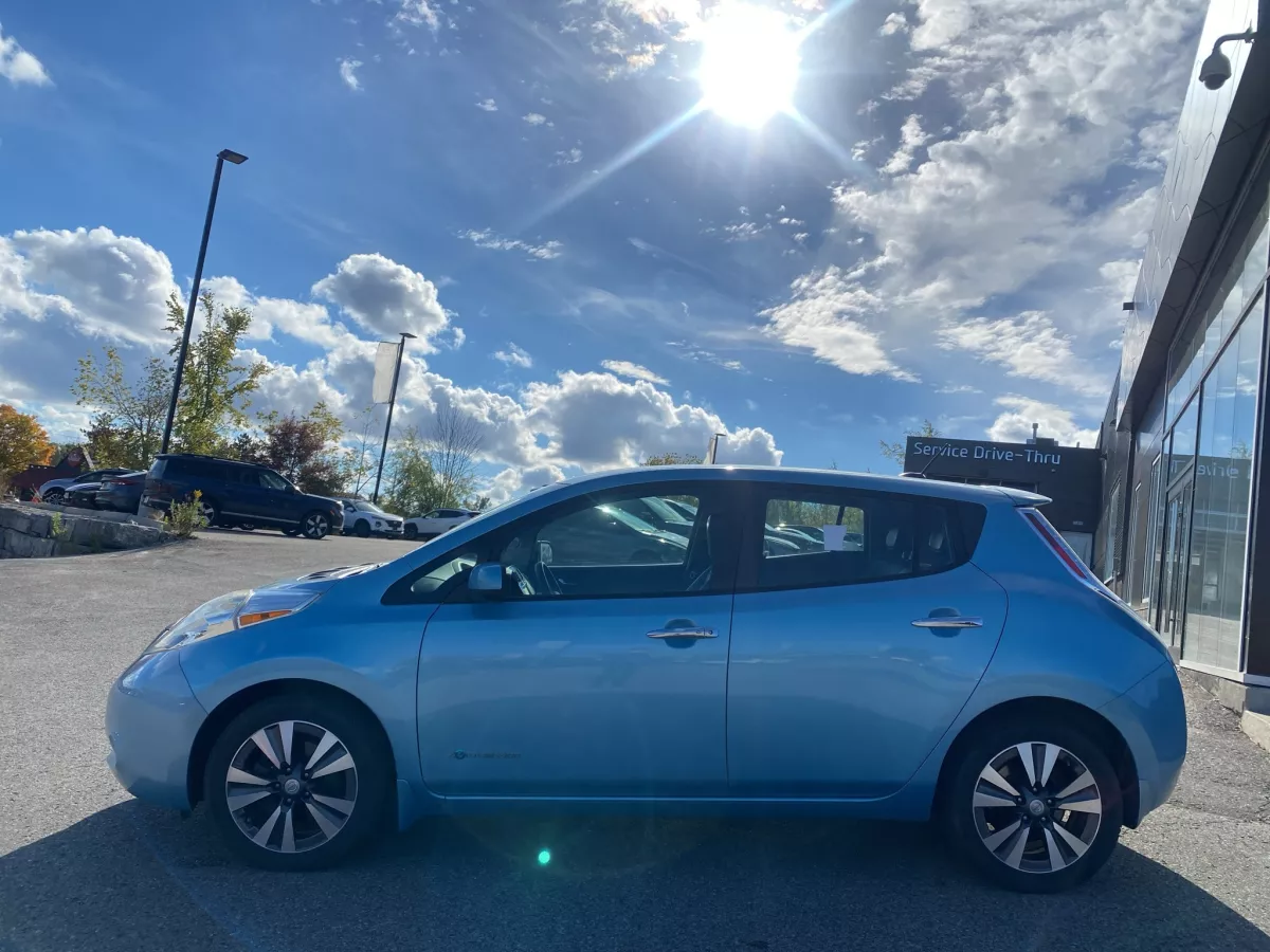 2015 Nissan LEAF