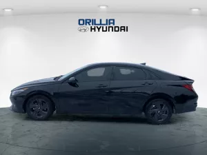 2022 Hyundai Elantra Image