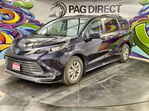 2024 Toyota Sienna Image