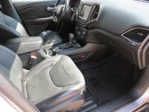 2020 Jeep Cherokee