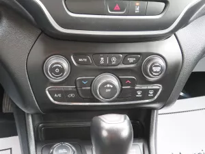 2022 Jeep Cherokee