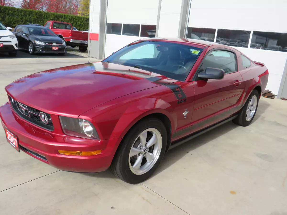 2007 Ford Mustang : 25 2007 Ford Mustang