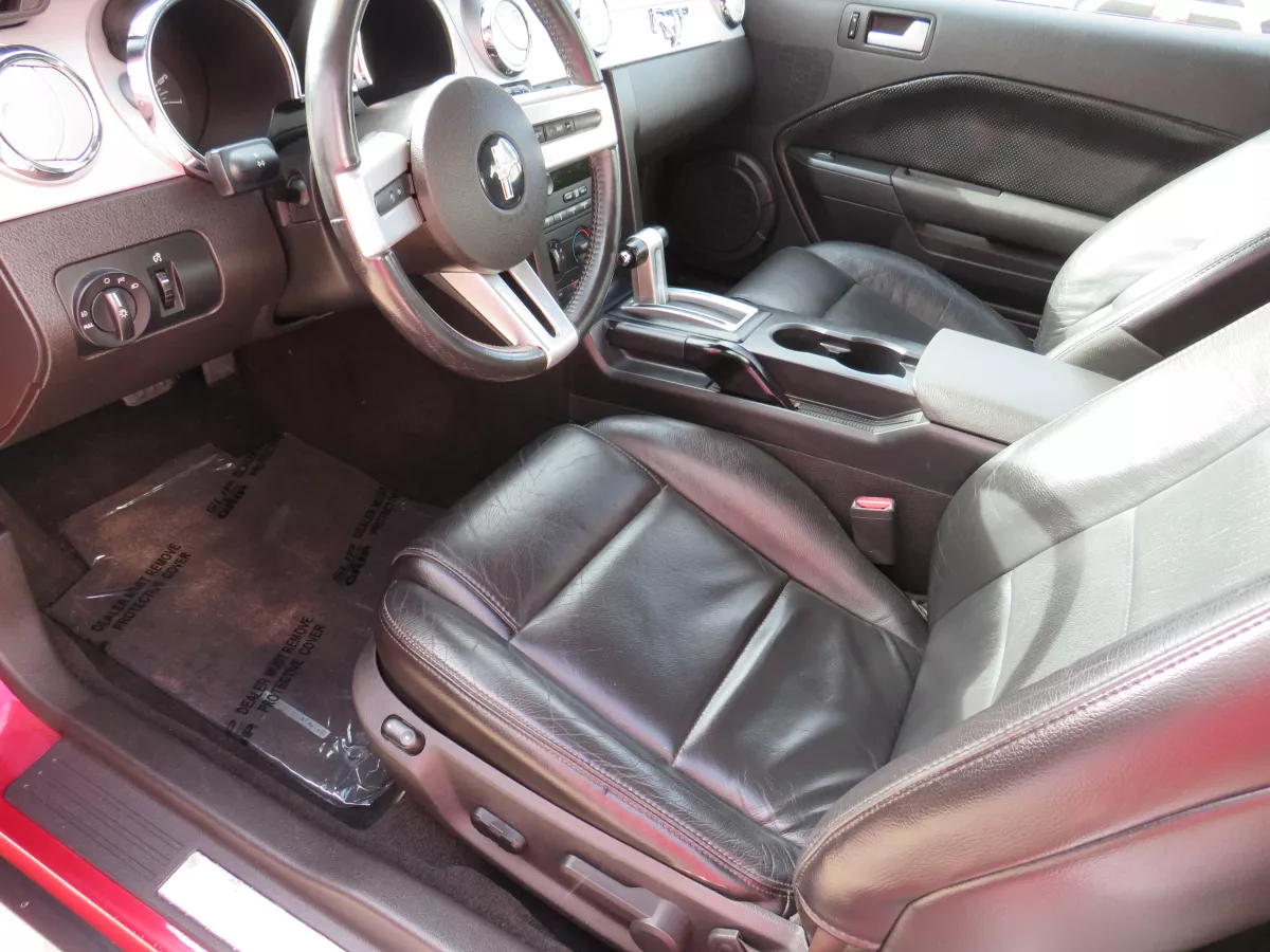 2007 Ford Mustang : 4 2007 Ford Mustang