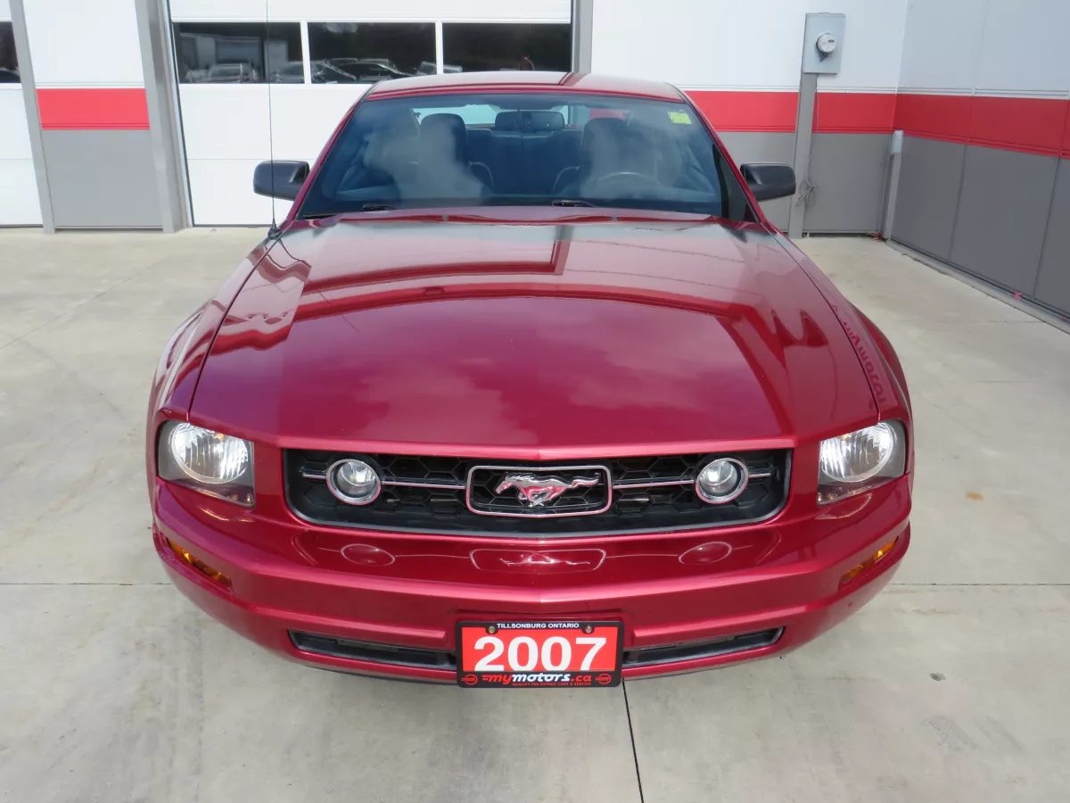 2007 Ford Mustang : 2 2007 Ford Mustang