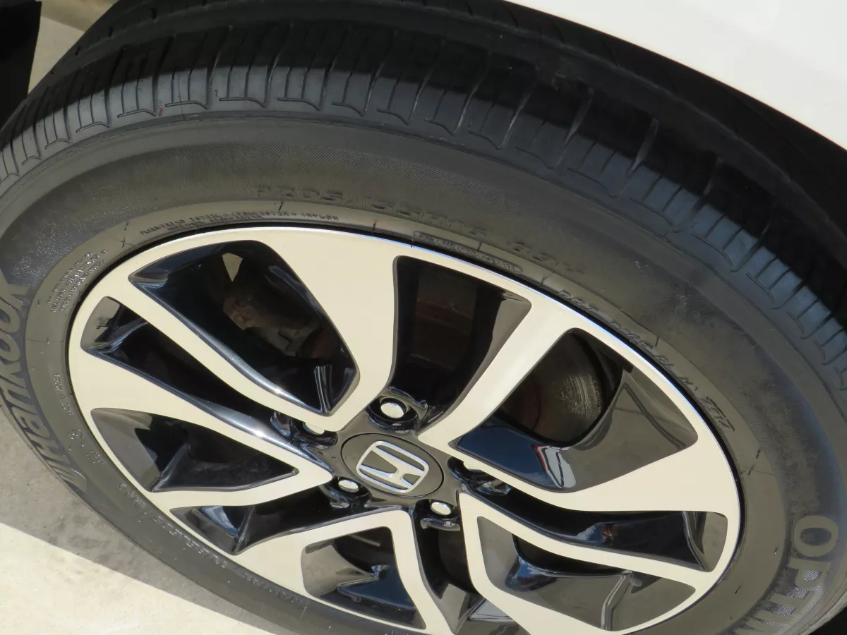 2015 Honda Civic Sedan : 27 2015 Honda Civic Sedan