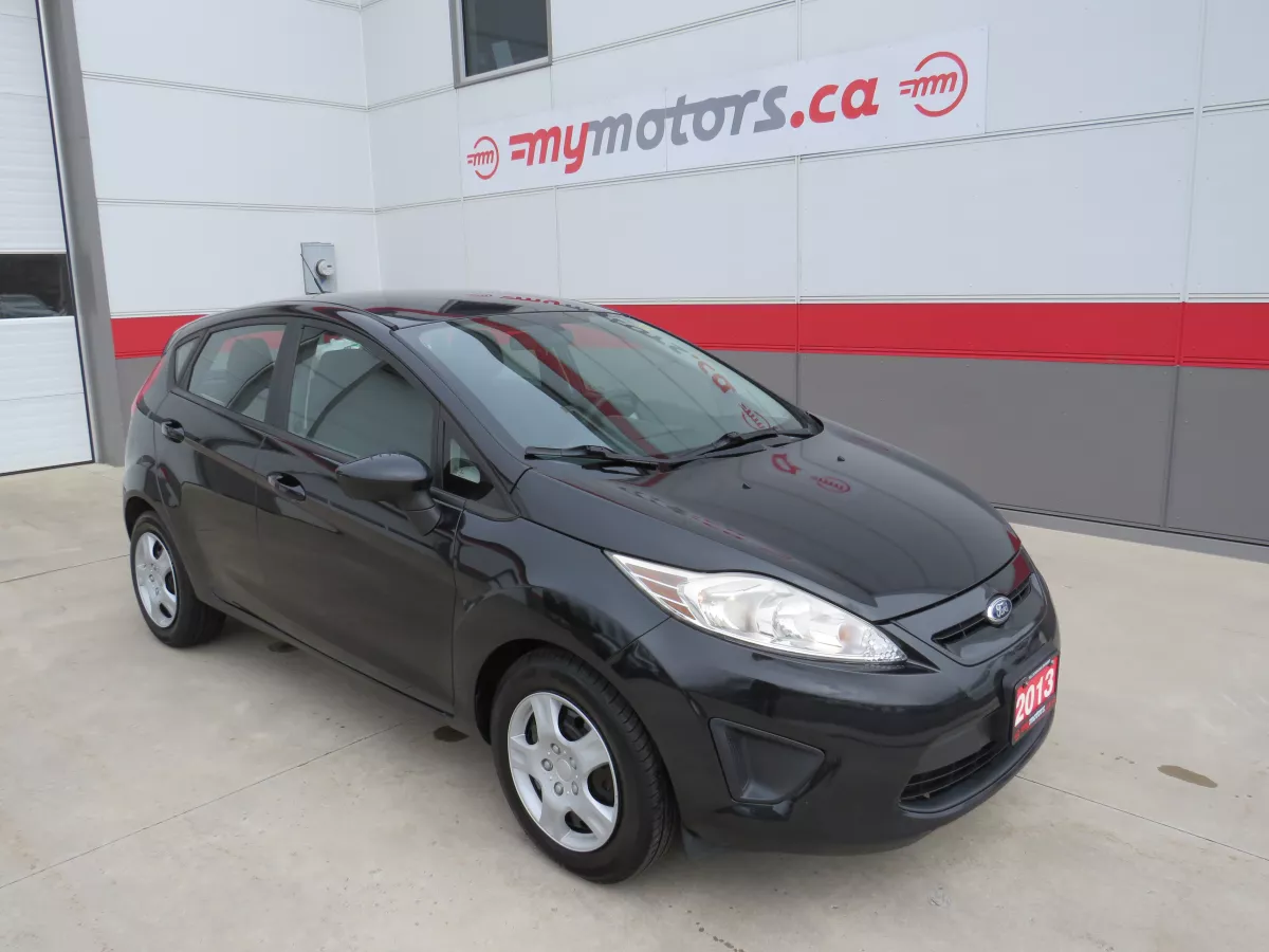 2013 Ford Fiesta Image