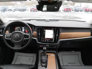2020 Volvo S90
