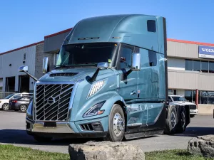2025 Volvo VNL 860 Image
