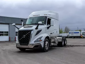 2027 Volvo VNR 400 Image