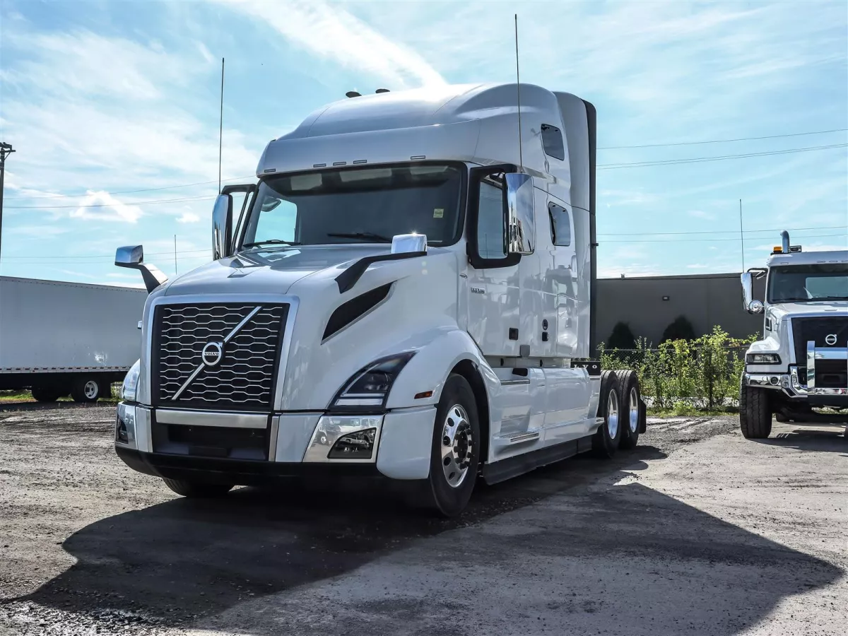 2025 Volvo VNL 760 Image