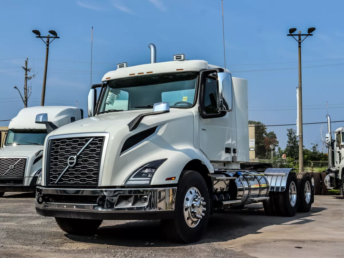 2024 Volvo VNL 300 Image