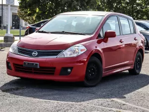 2011 Nissan Versa Image